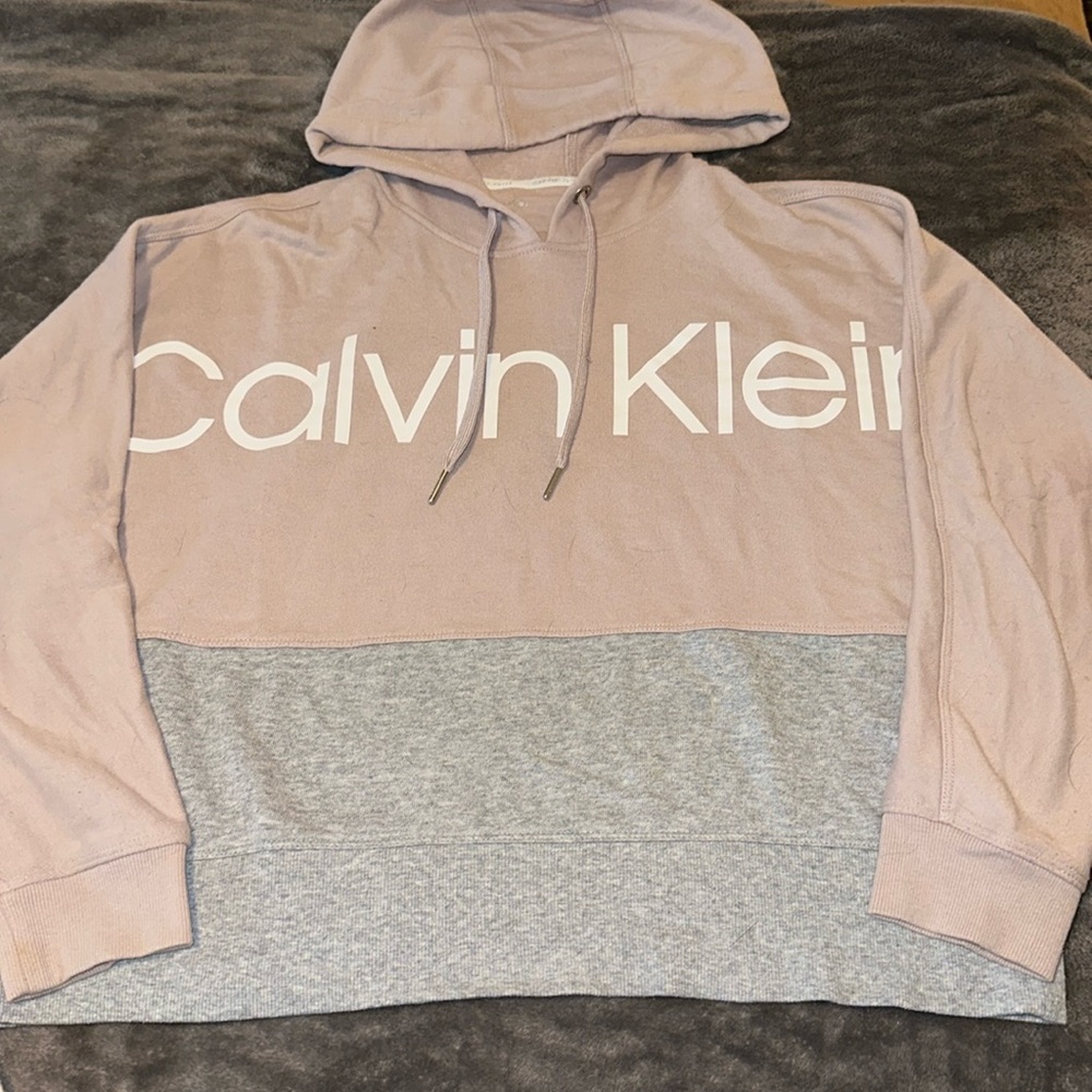 Calvin Klein Cropped Sweatshirt